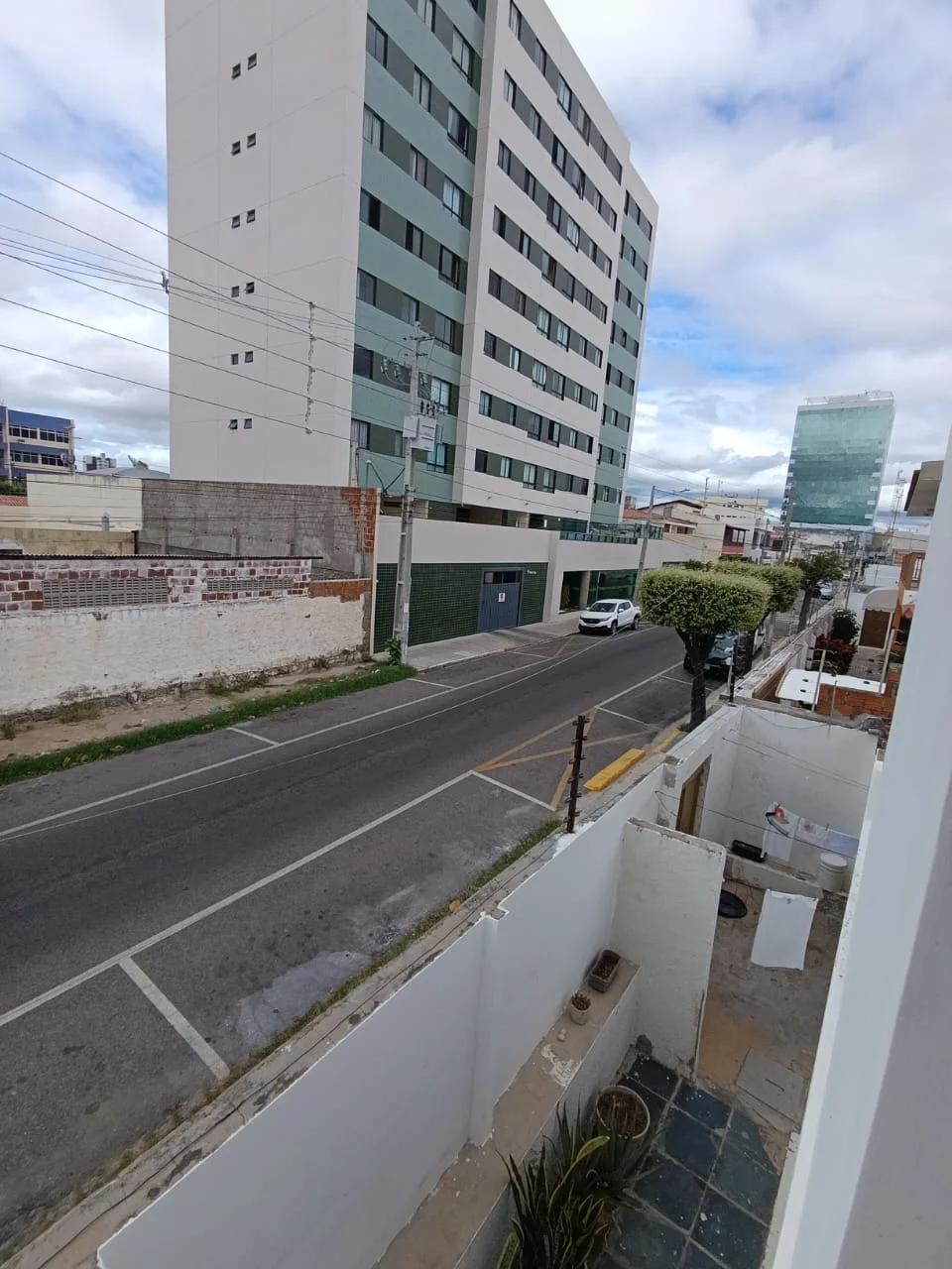 ALUGUEL DE CASA COMERCIAL NO CENTRO DE PETROLINA